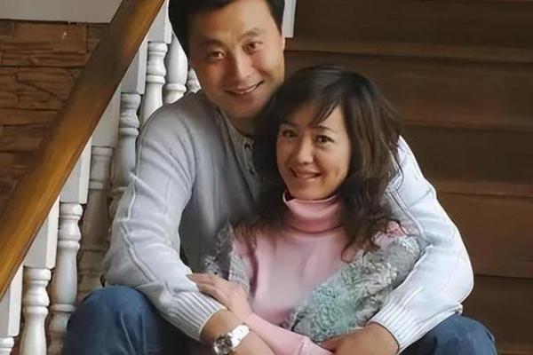 狗与狗相配婚姻背后的科学与情感联系 狗与狗相配婚姻背后的科学与情感联系