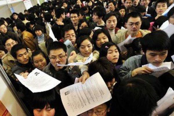 场运势大解析:助你在工作中脱颖而出 场运势大解析:助你在工作中脱颖而出