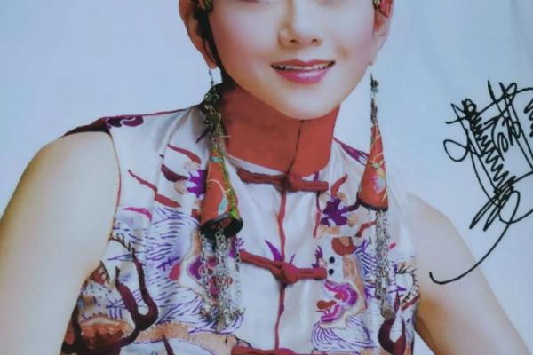 杨丽萍生辰八字揭秘，背后隐藏的命运秘密你知道吗