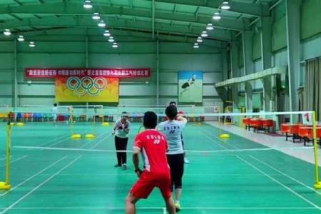 羽毛球俱乐部命名灵感与创意建议