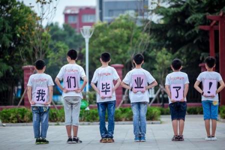 2000年：那些年我们一起见证的历史时刻