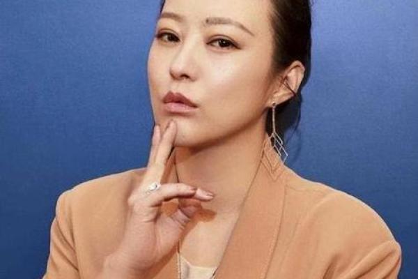 郝蕾八字分析：这些命运因素助力她走向辉煌